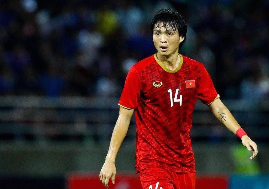 Một số nguồn tin cho rằng cầu thủ Nguyễn Tuấn Anh đang có mối quan hệ tình cảm với một cô gái